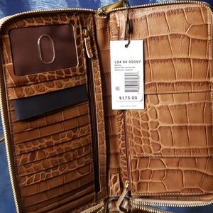 Brahmin Skyler Wallet